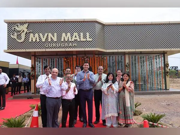 MVN-Infrastructure-Celebrates-MVN-Malls-New-Office-Opening-With-Traditional-Hawan-Ceremony