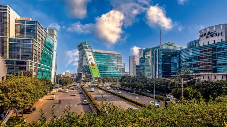 Indias-top-developers-buy-up-land-to-join-gurugram-realty-rush (1)