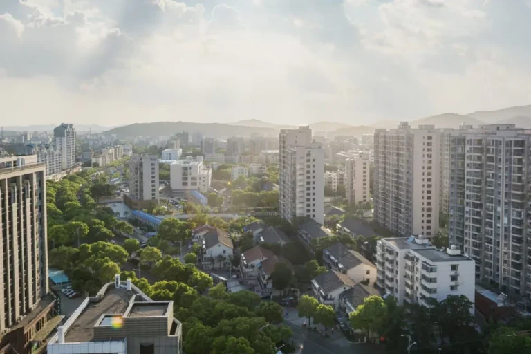 Gurgaon-circle-rate-hike-2025-know-haryanas-costliest-locality-at-rs-90000-per-sq-yard