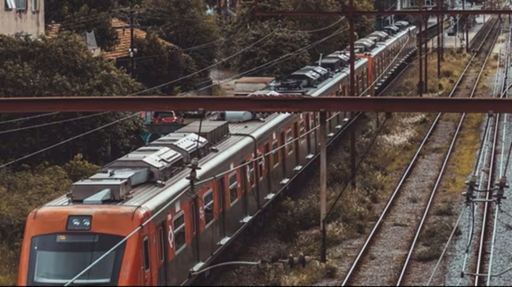 Gurugram-metro-expansion-will-connectivity-boost-bridge-gap-between-old-and-new-city-unlock-real-estate-potential-1024x575