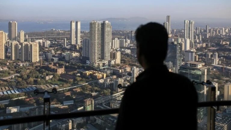 Noida-gurugram-far-relaxation-will-more-supply-hurt-flat-investors-1024x576