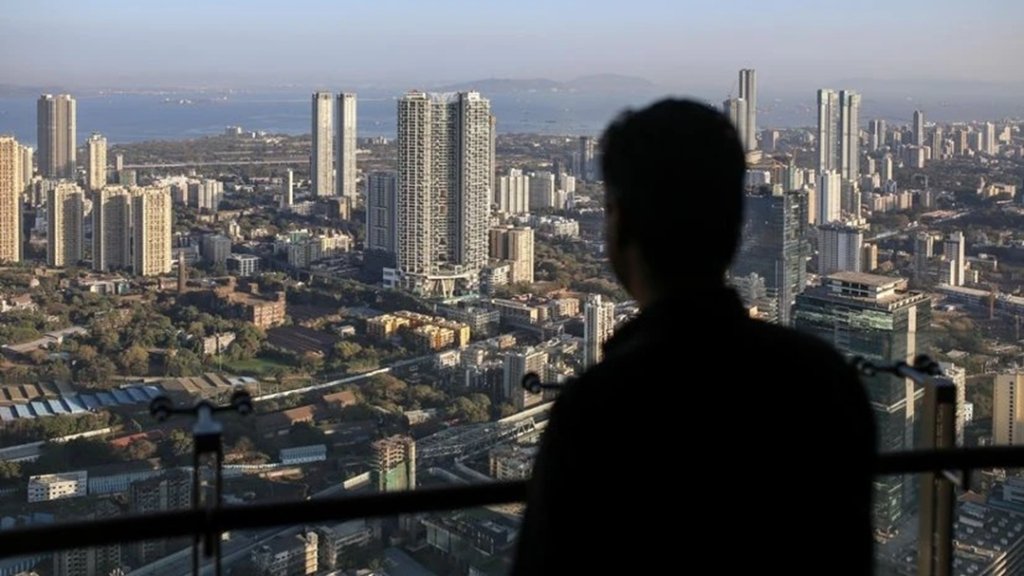 Noida-gurugram-far-relaxation-will-more-supply-hurt-flat-investors-1024x576